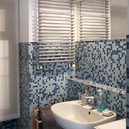 Apartment Comecasa Bright Terraced In Porta Romana Vicino Clinica Mangiagalli