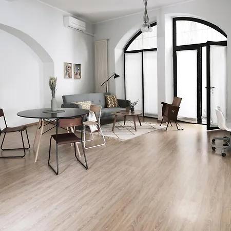Comecasa Bright Terraced In Porta Romana Vicino Clinica Mangiagalli Apartment Milan